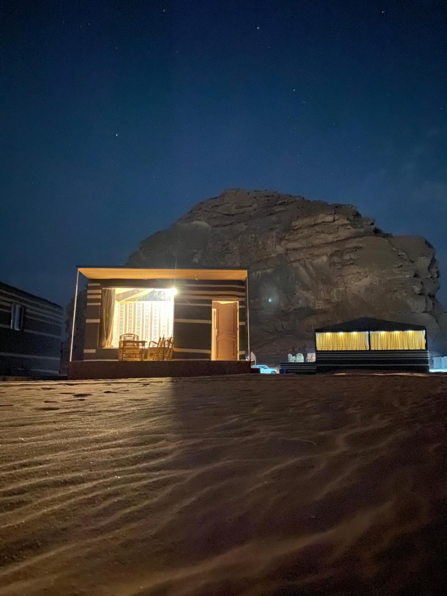 Wadi Rum Camp Екстер'єр фото