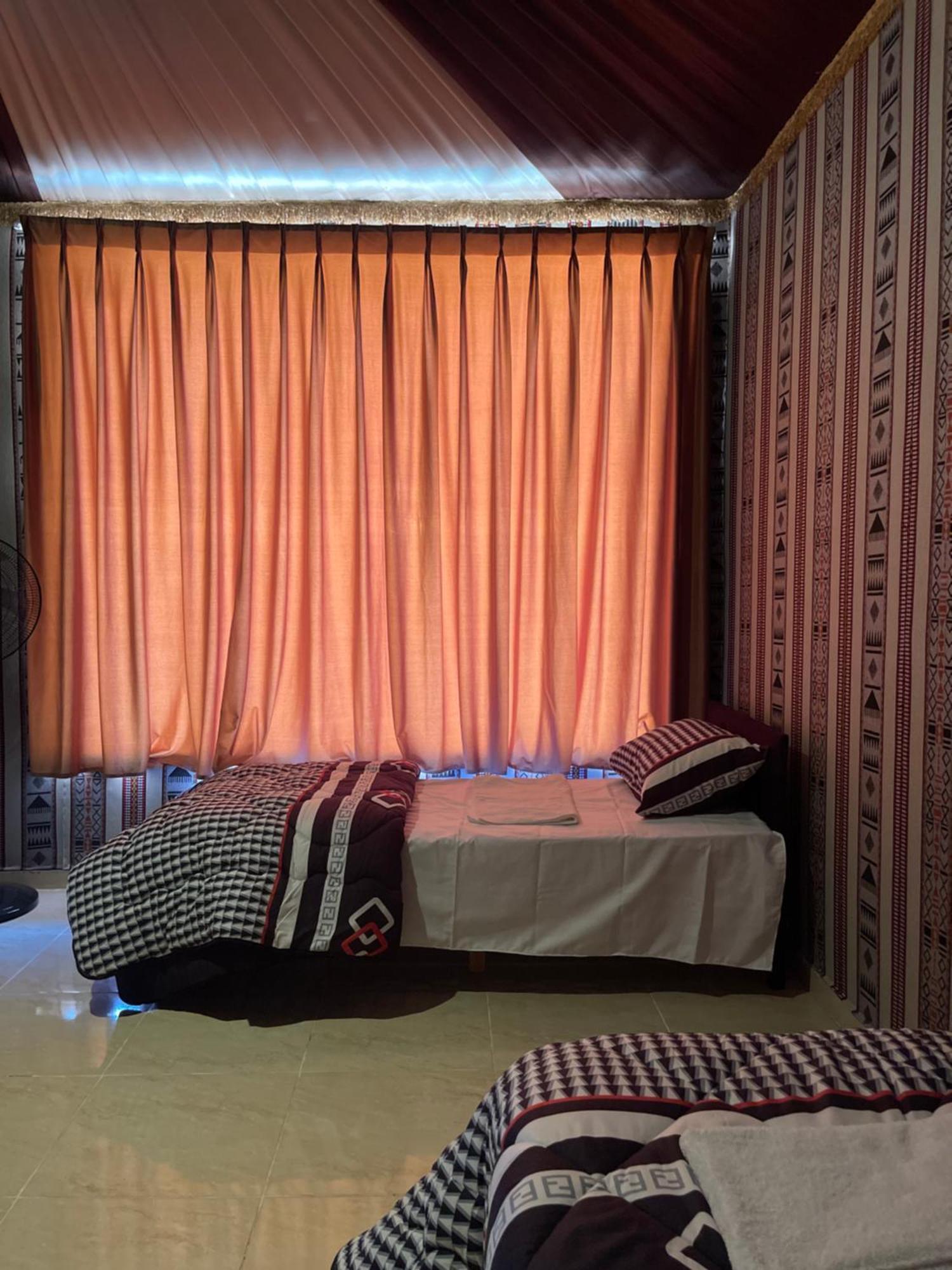 Wadi Rum Camp Екстер'єр фото