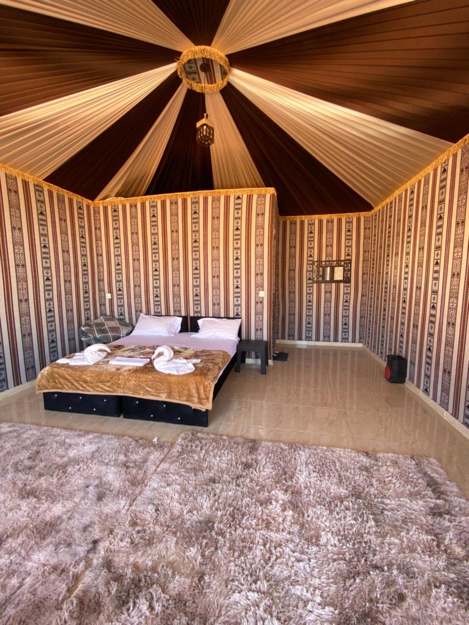 Wadi Rum Camp Екстер'єр фото