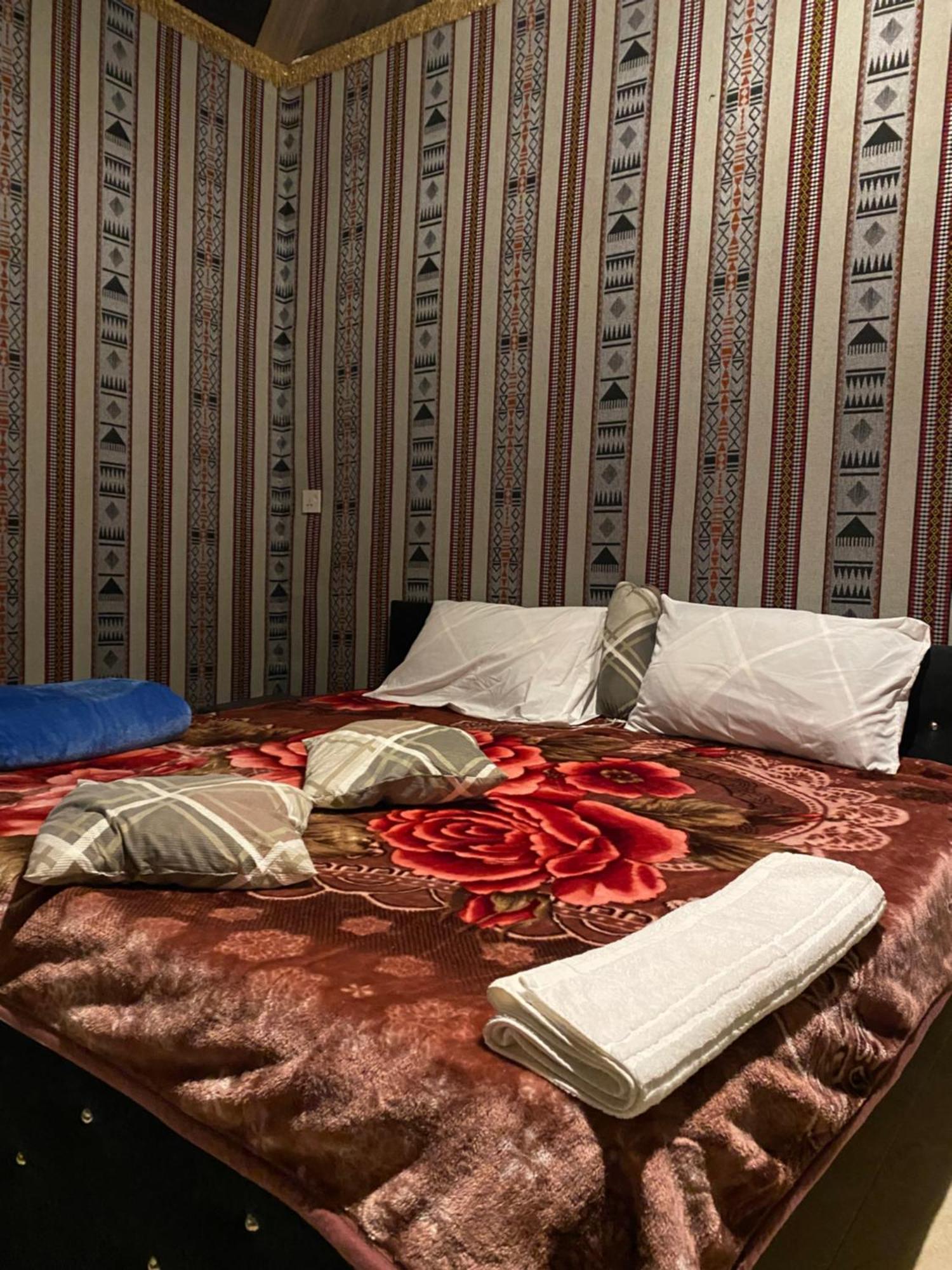 Wadi Rum Camp Екстер'єр фото
