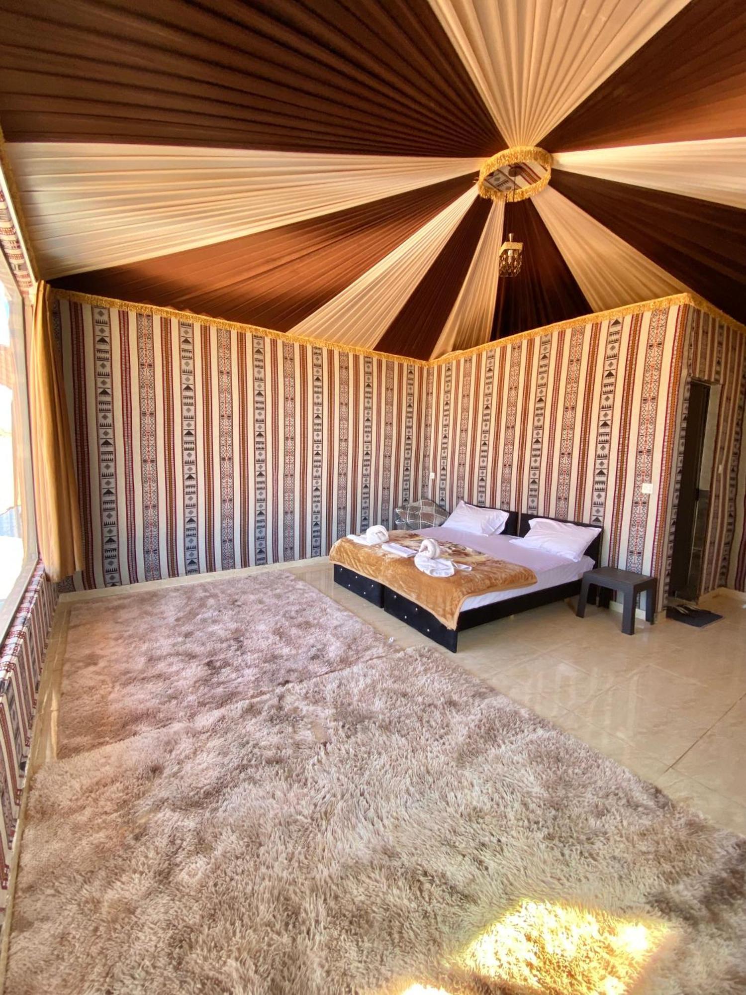Wadi Rum Camp Екстер'єр фото